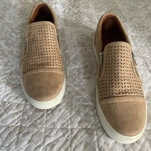 Report shoes from Stitchfix. Zipper sides. Suede texture.
